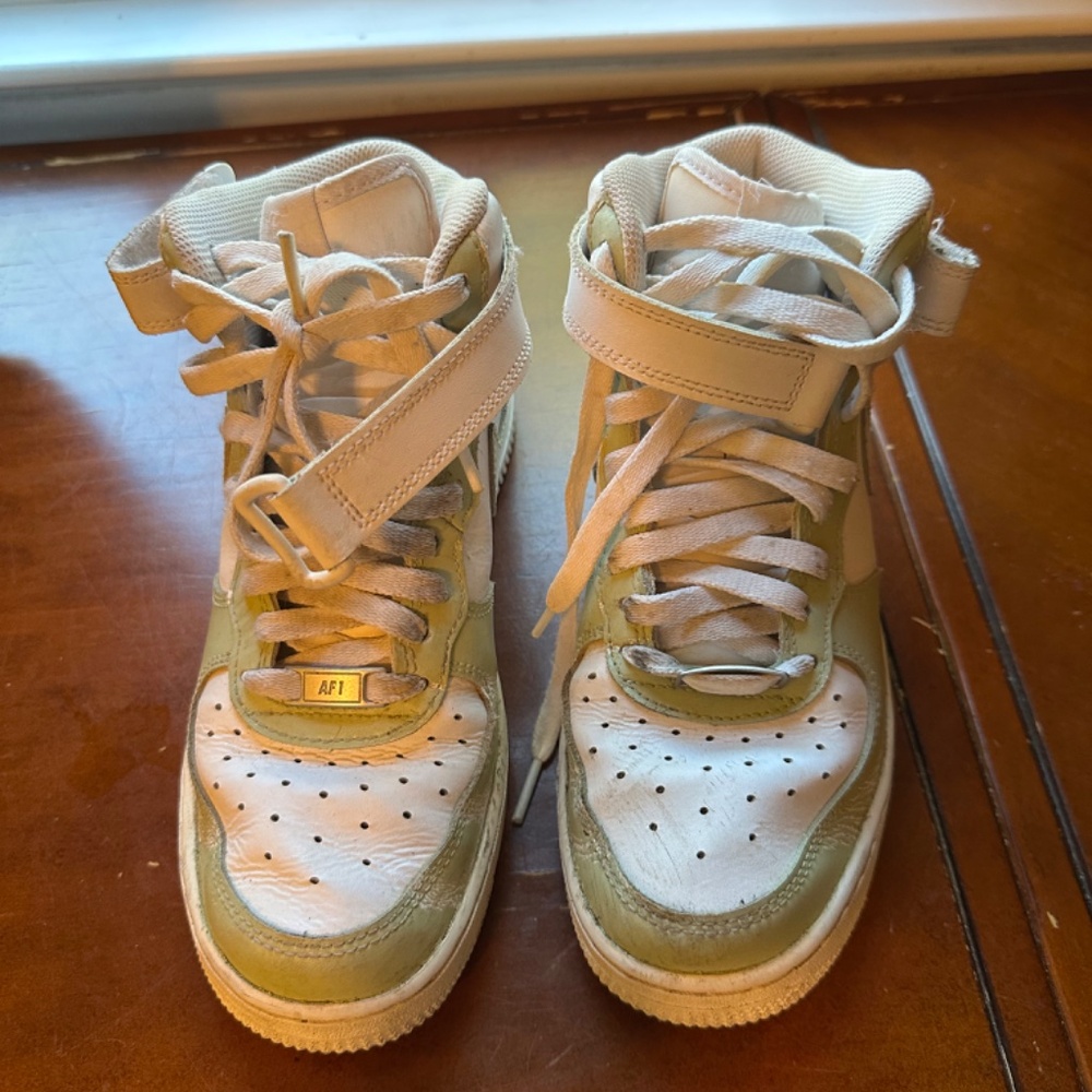 Custom-Made (Etsy) Nike Air Force 1 Sneakers Mid Sage Avocado Green Tea - Picture 3 of 12